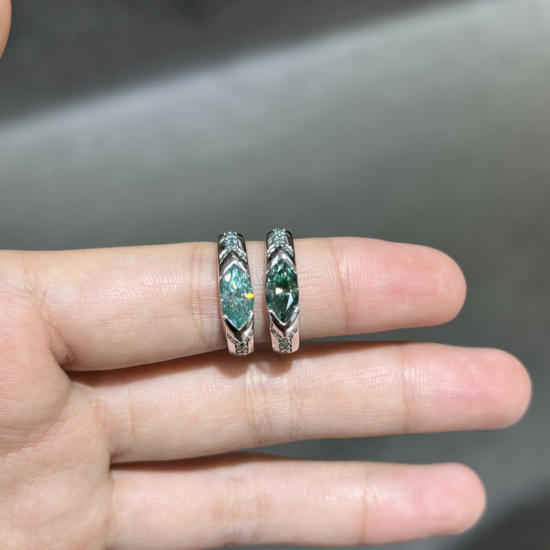 Blue Green Moissanite Ring – Unisex Soulmate Jewelry | same ANTHEM.