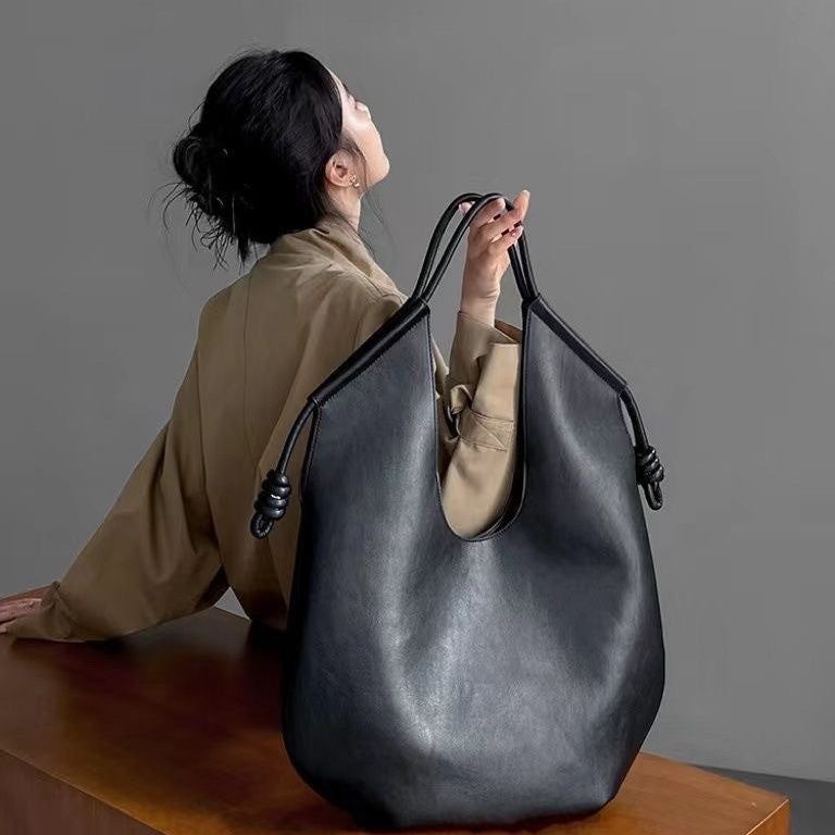 Classic Chic Tote Bag – Soulmate Style | same ANTHEM - black
