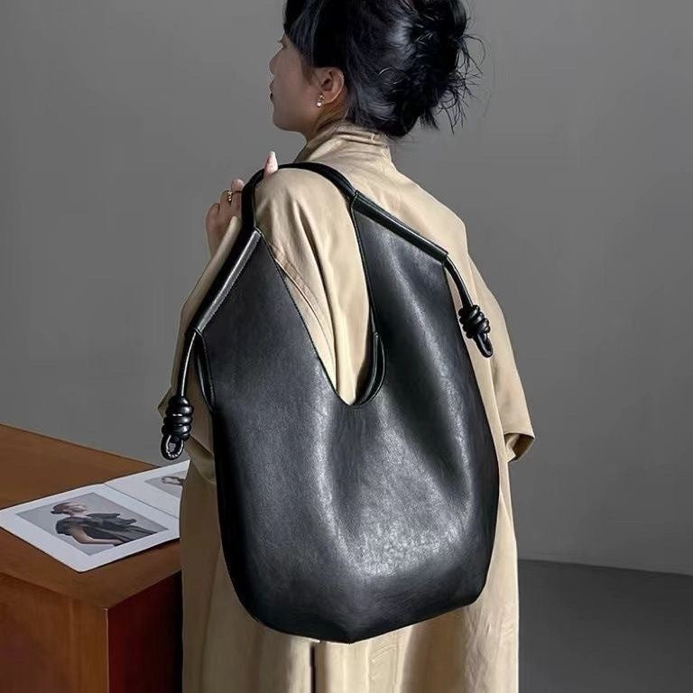 Classic Chic Tote Bag – Soulmate Style | same ANTHEM - black