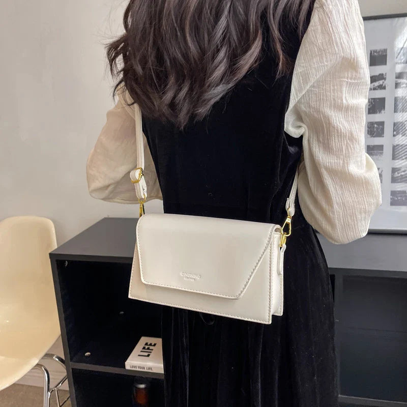 Green Flap Crossbody Bag | same ANTHEM. Soulmate Streetwear