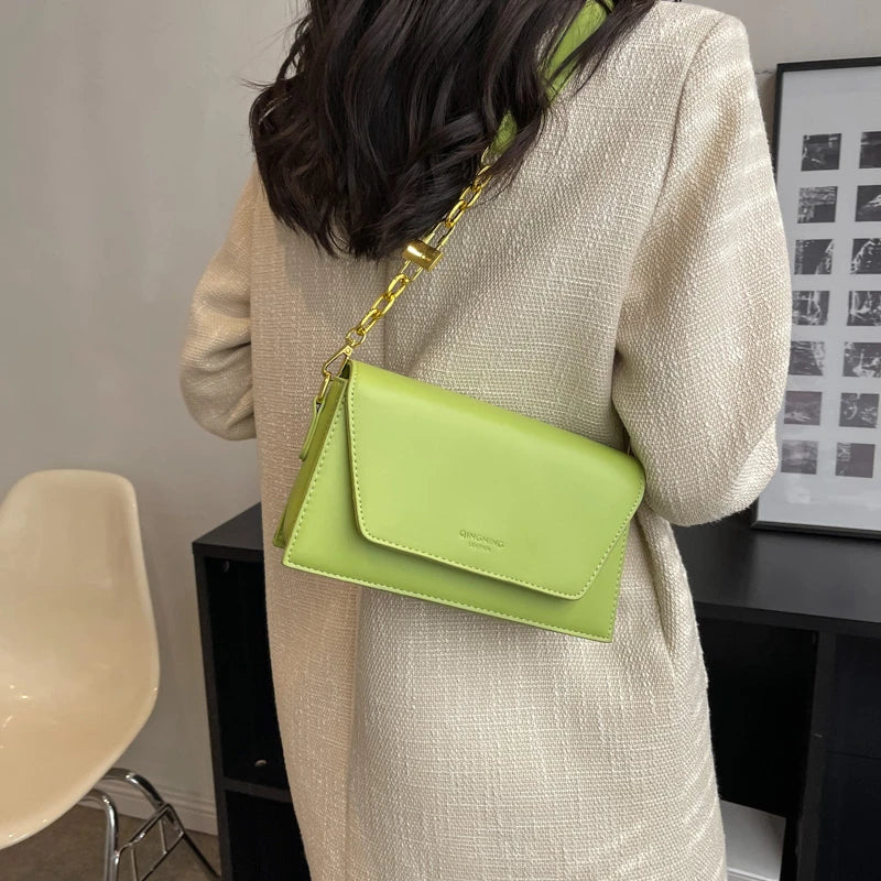 Green Flap Crossbody Bag | same ANTHEM. Soulmate Streetwear