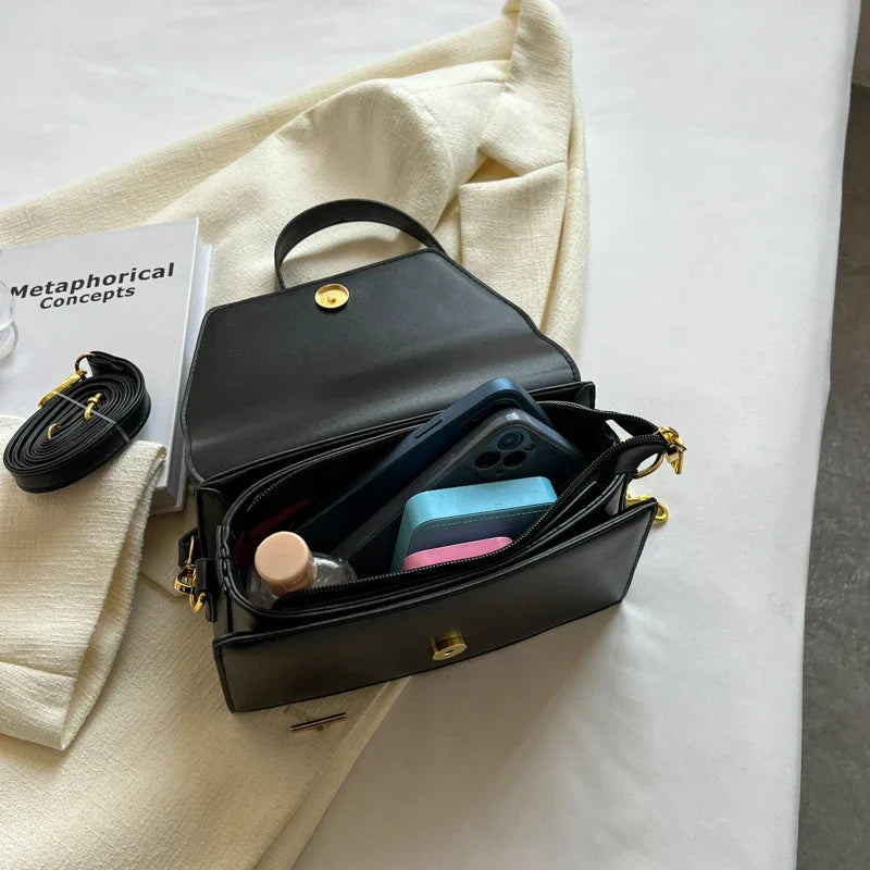 Green Flap Crossbody Bag | same ANTHEM. Soulmate Streetwear