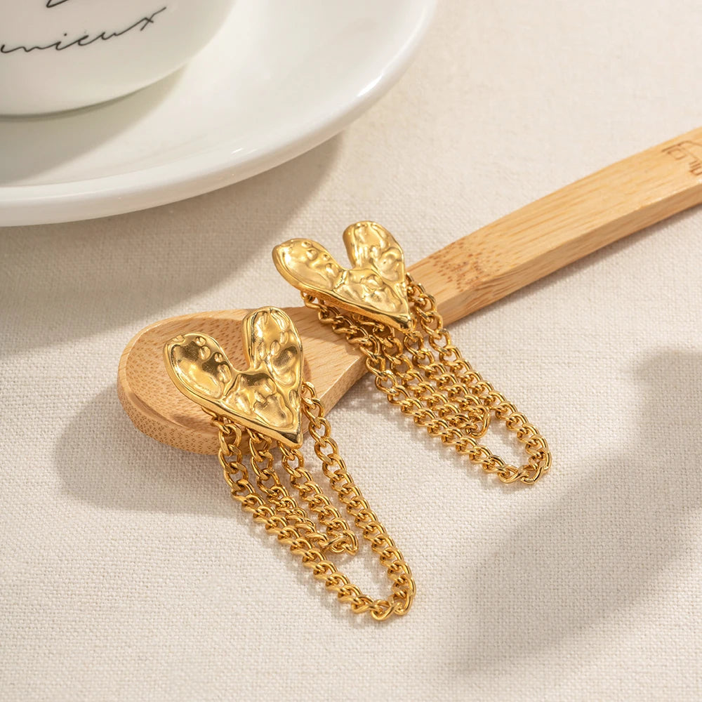 Hammer Heart Tassel Stud Earrings – same ANTHEM. Korean Fashion Jewelry for Soulmates - JDEW2306010