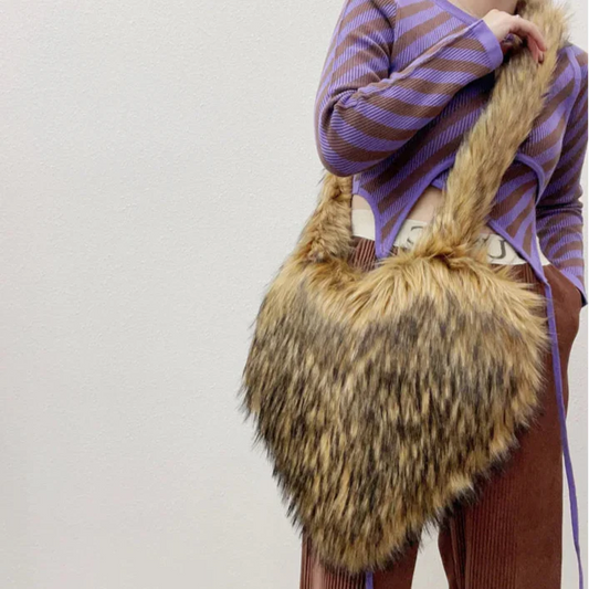 Heart-Shaped Faux Fur Bag – Soulmate Streetwear | same ANTHEM