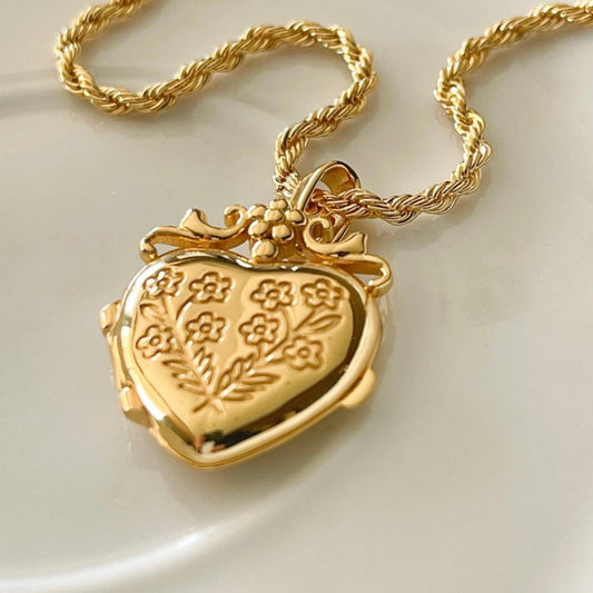 Love Heart Flowers Album Pendant Necklace | Soulmate & Lovers Jewellery | same ANTHEM - Love Heart Flowers