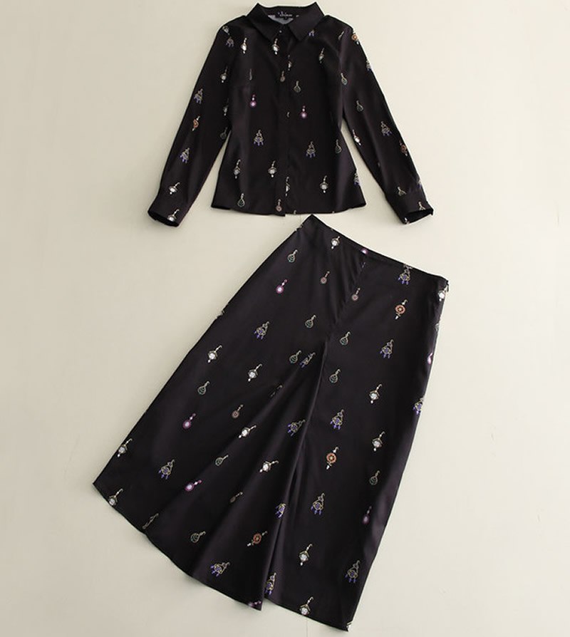 Printed Long Sleeve Shirt & Skirt Set | same ANTHEM.
