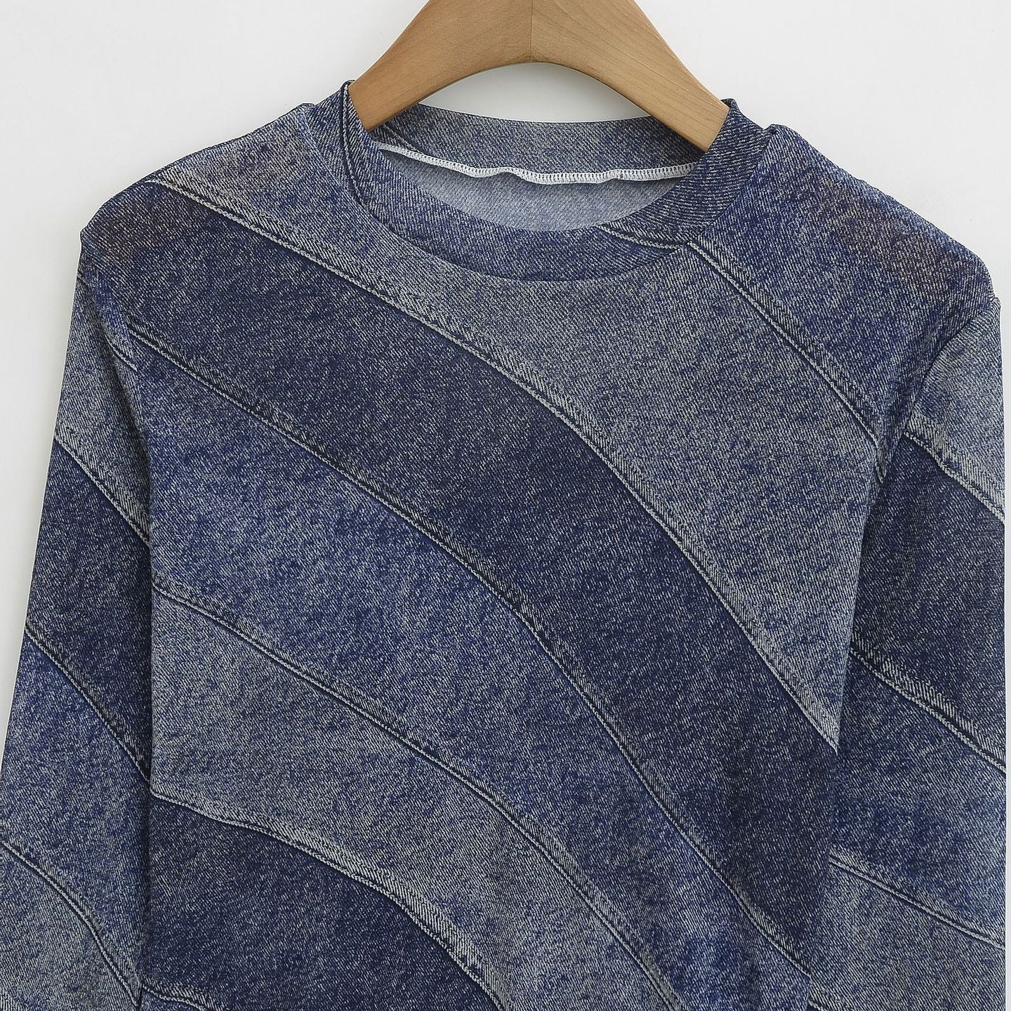 Round Neck Long-Sleeve Printed T-Shirt Women | Loose Streetwear Top | same ANTHEM. - Blue / One Size