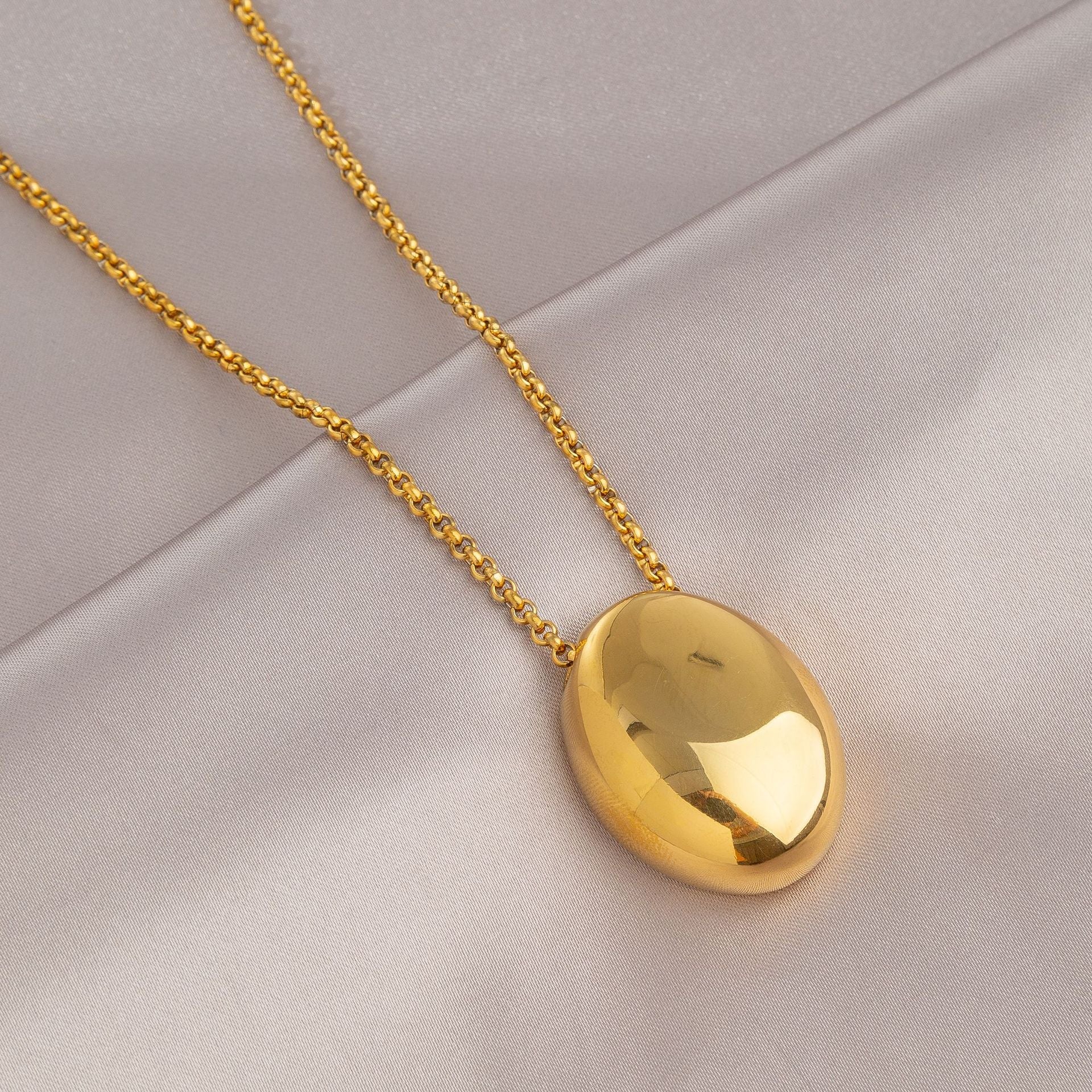Titanium Steel Oval Pendant Necklace | Light Luxury Soulmate Jewellery | same ANTHEM - Gold