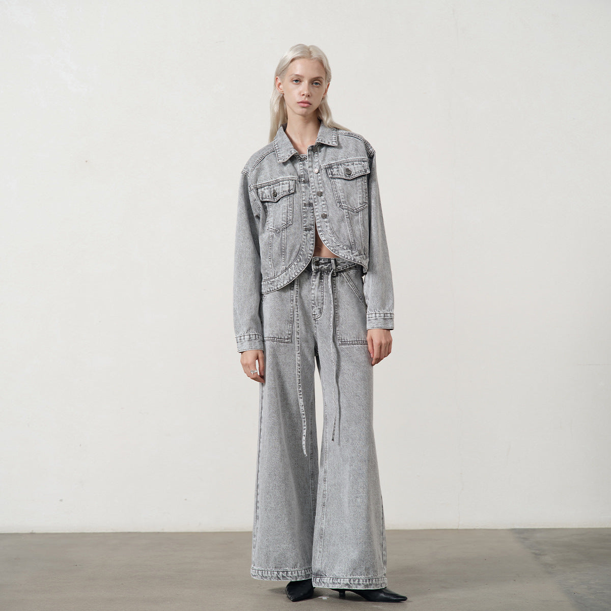 White Washed Wide-Leg Jeans Women | same ANTHEM. Soulmate Streetwear - Gray / S