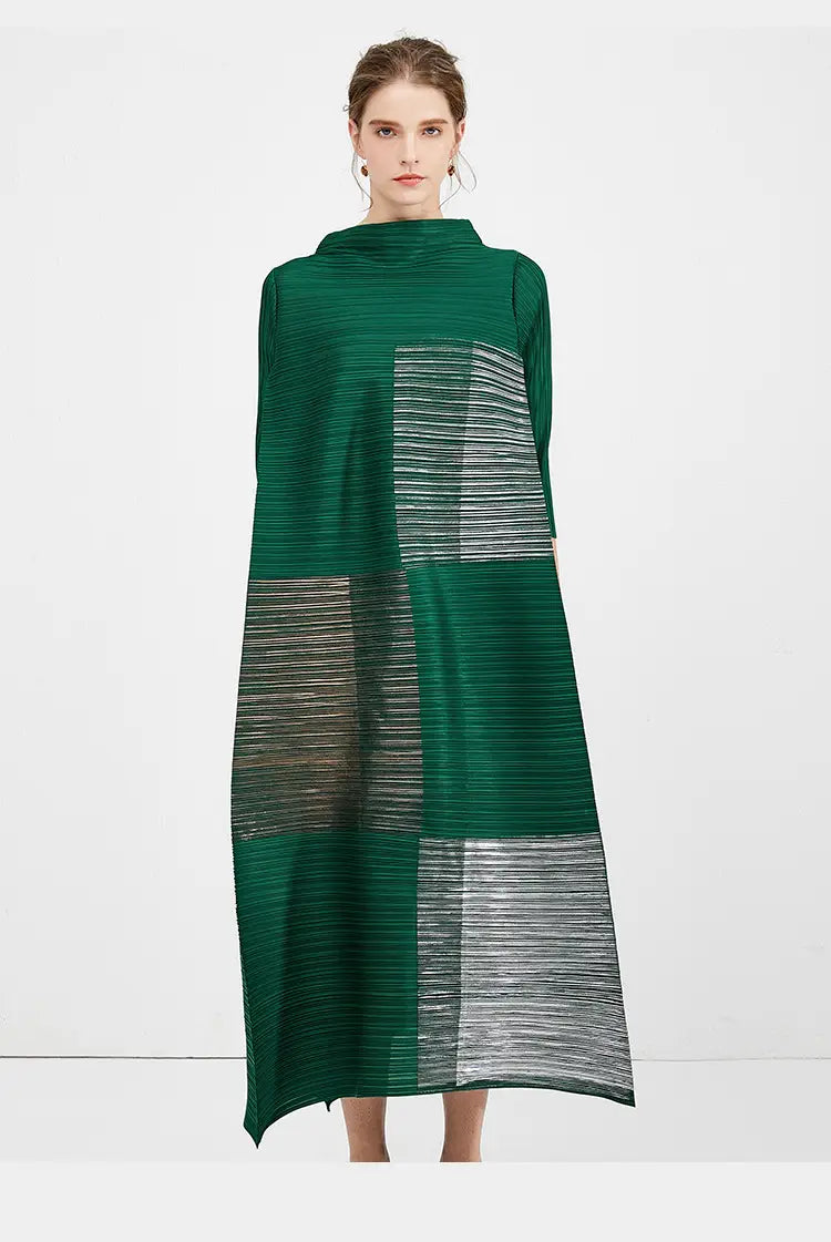 Stand Collar Gilded Loose Dress | same ANTHEM.