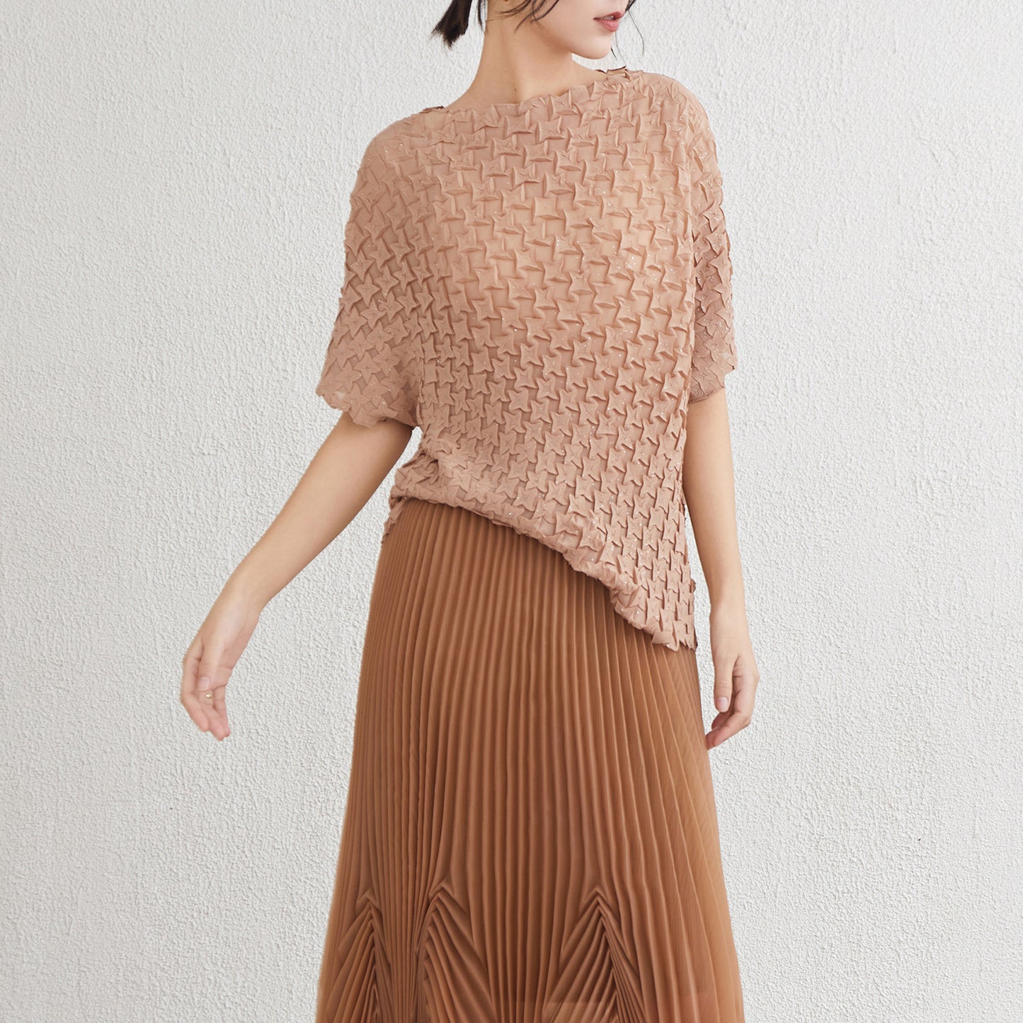 3D Pleated T-Shirt | same ANTHEM.