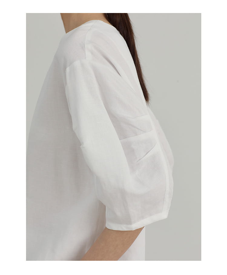 Round Neck VersatileTop | same ANTHEM.
