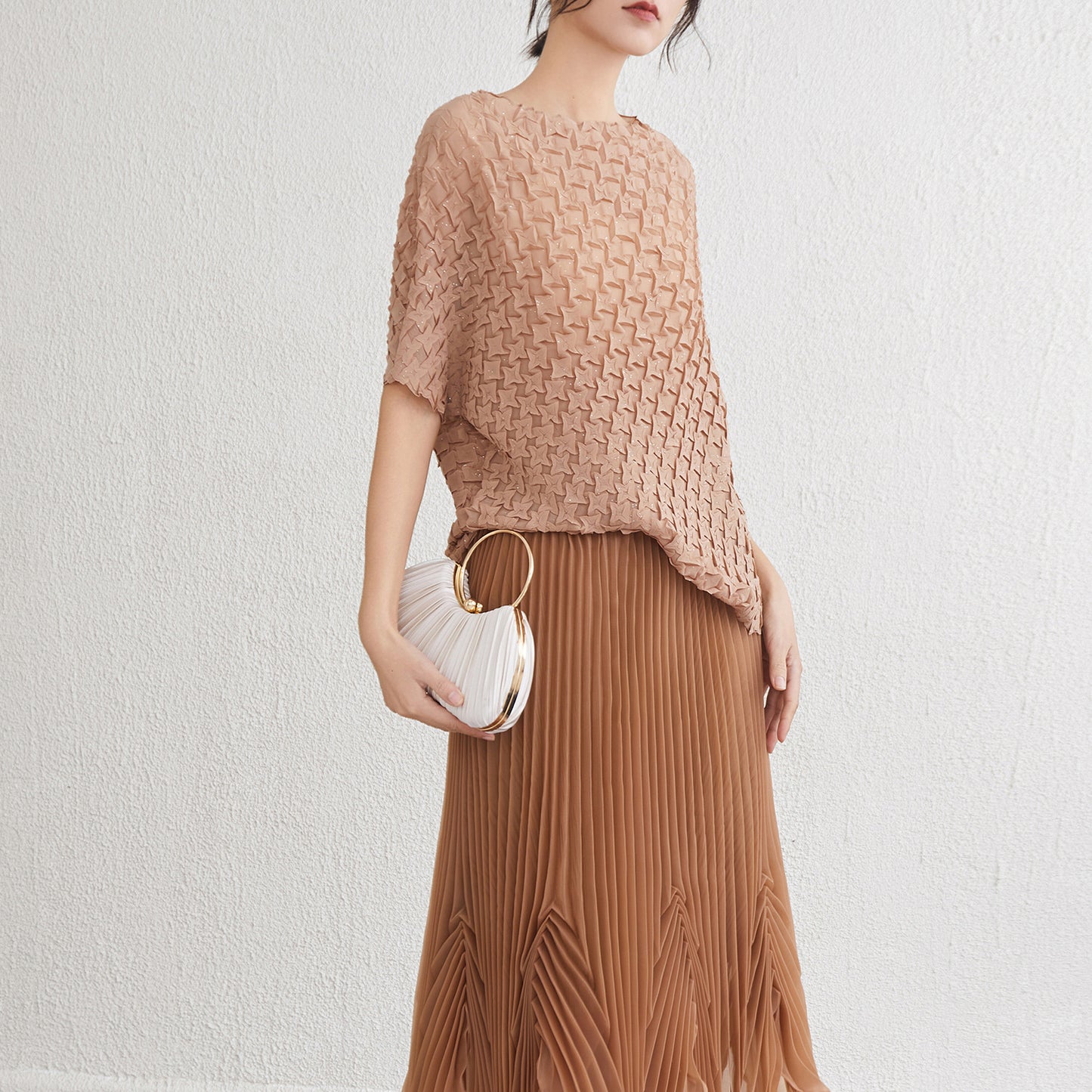 3D Pleated T-Shirt | same ANTHEM.