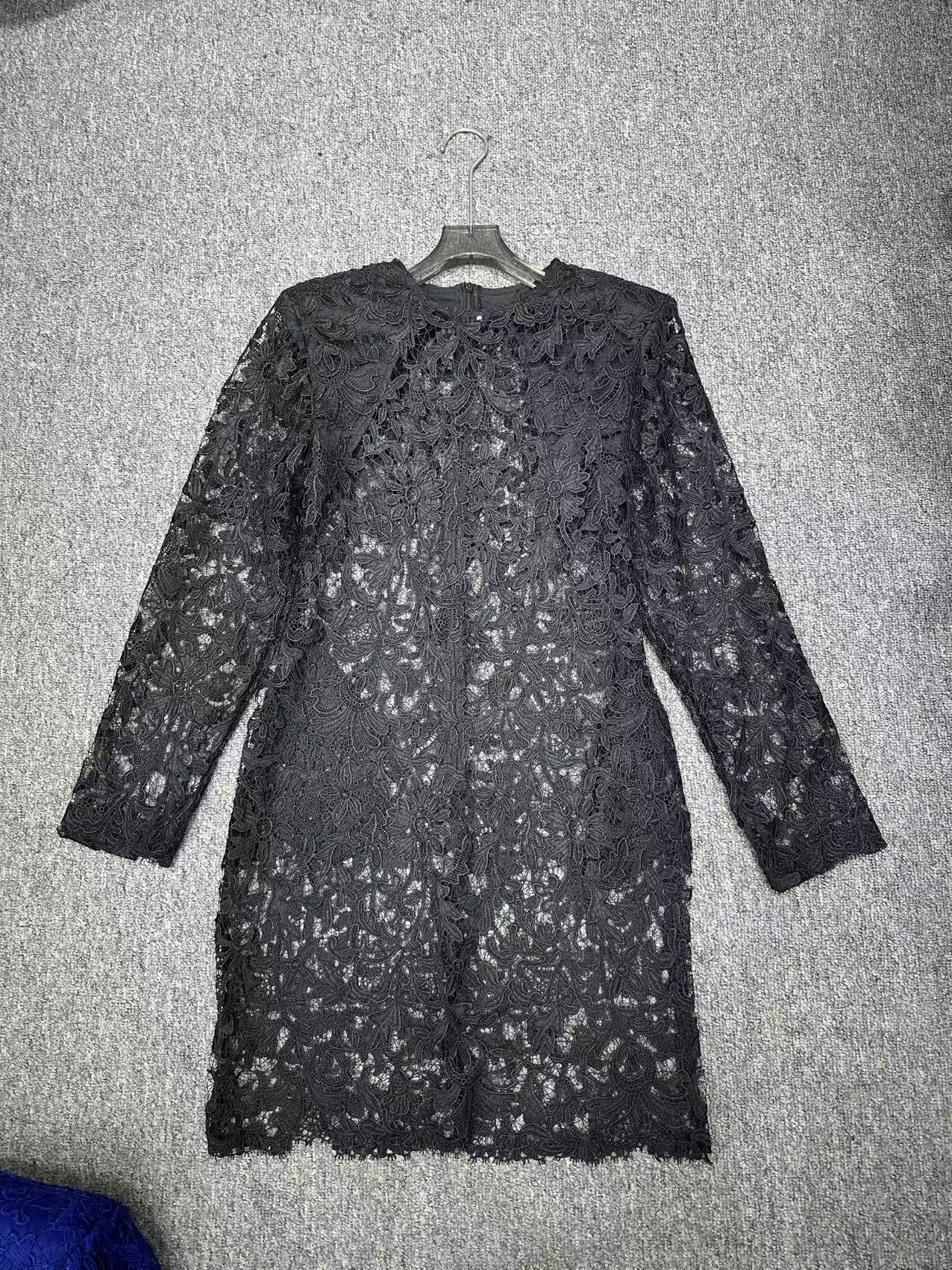 Slim Lace Dress | same ANTHEM.