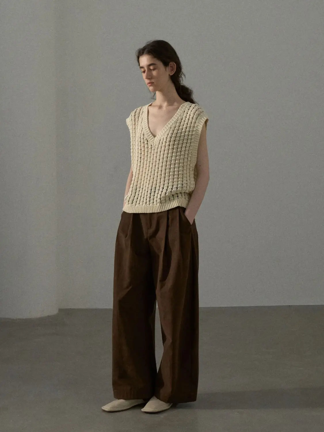 Knitted V-Neck Vest | same ANTHEM.