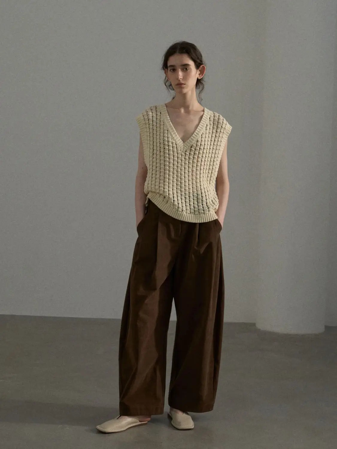 Knitted V-Neck Vest | same ANTHEM.