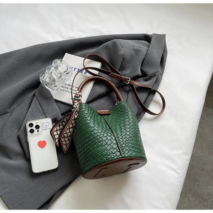 Woven Bucket Bag | same ANTHEM.