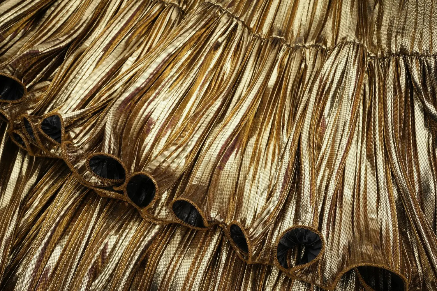 V-Neck Sleeveless Dress | same ANTHEM.