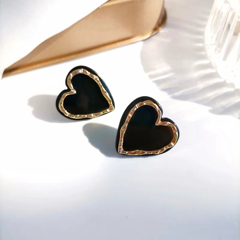 Enamel Heart Stud Earrings | same ANTHEM.