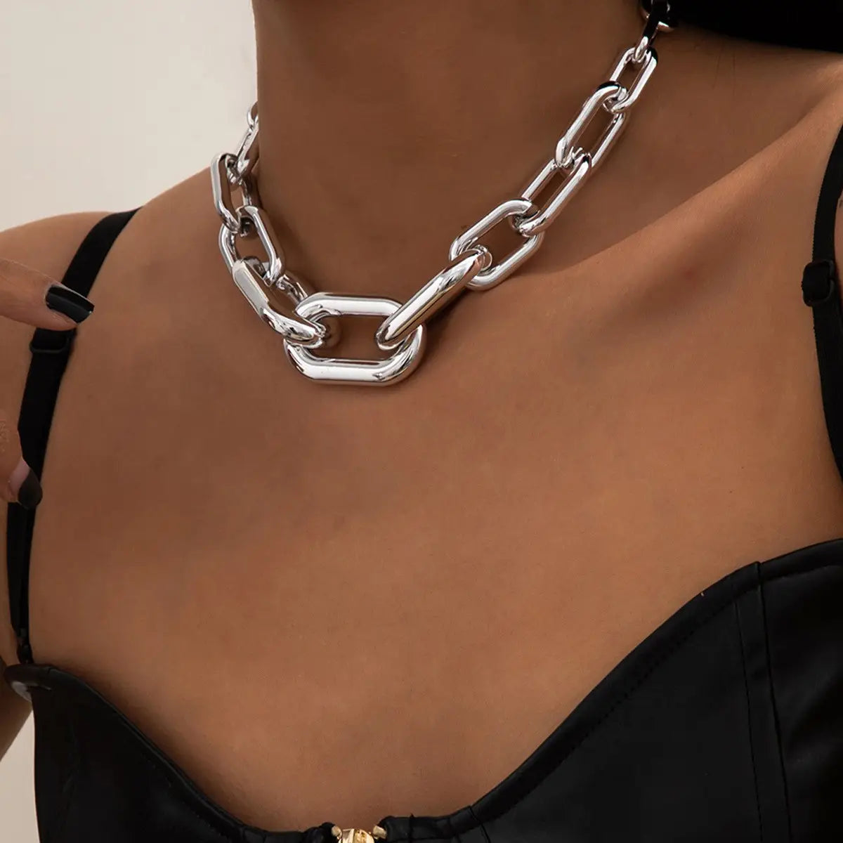 Big Thick Choker Necklace | same ANTHEM.