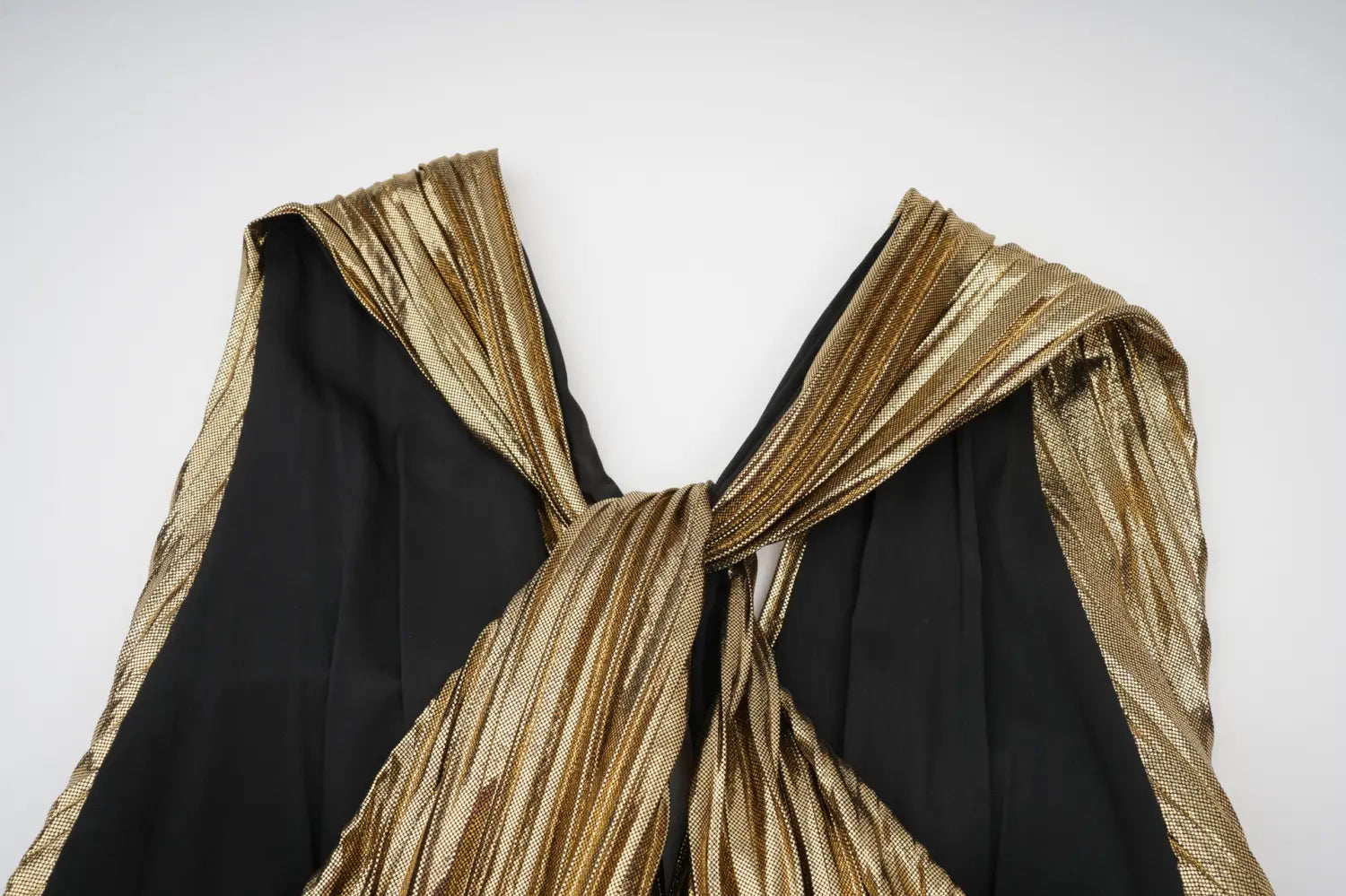 V-Neck Sleeveless Dress | same ANTHEM.