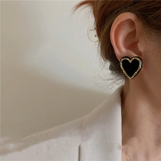 Enamel Heart Stud Earrings | same ANTHEM.