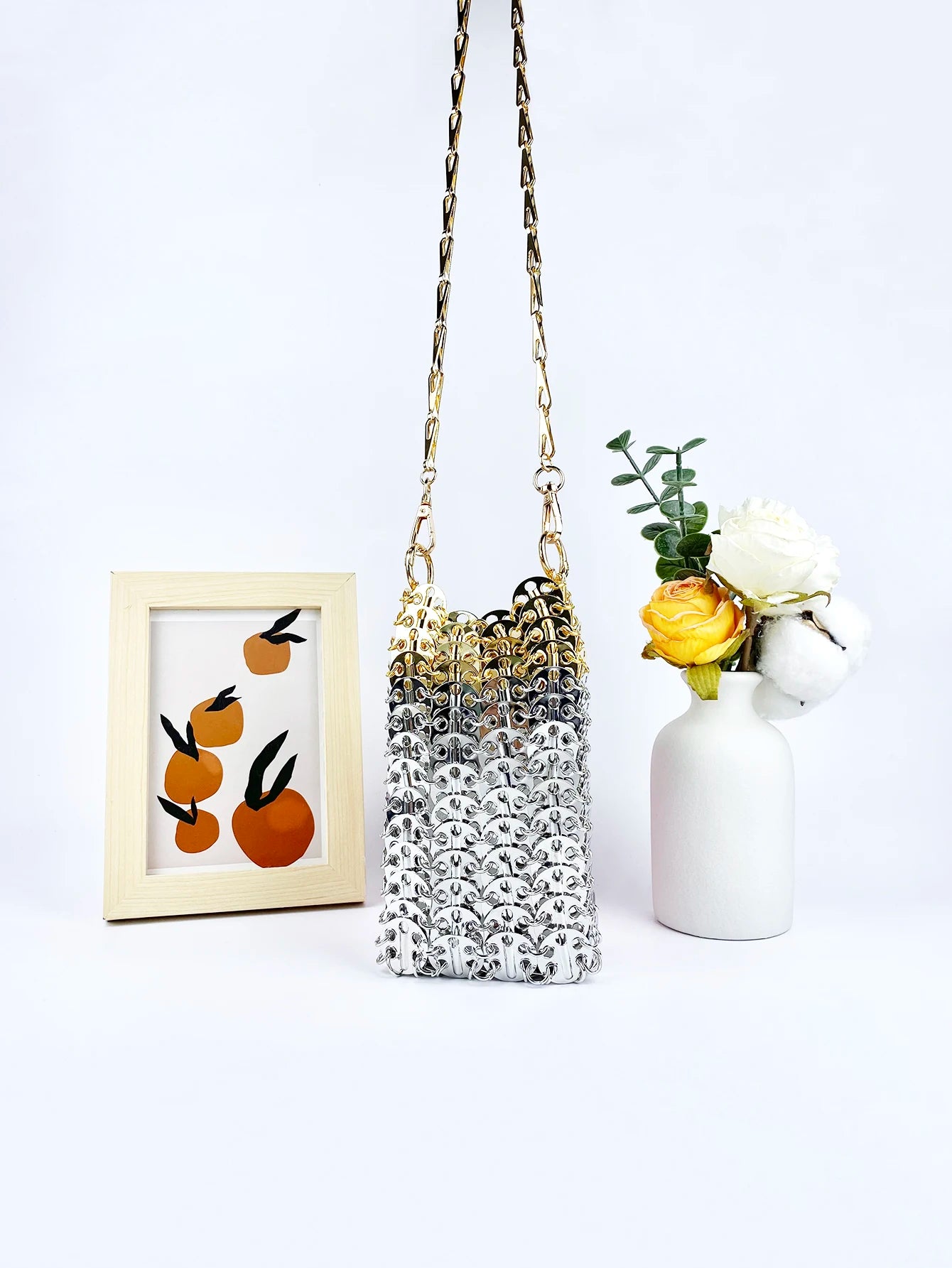 Metal Sequin Chain Bag | same ANTHEM.