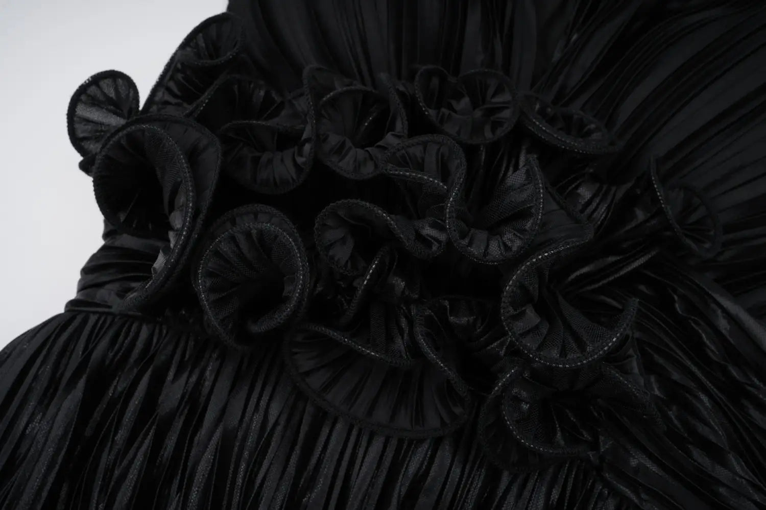 V-Neck Sleeveless Dress | same ANTHEM.