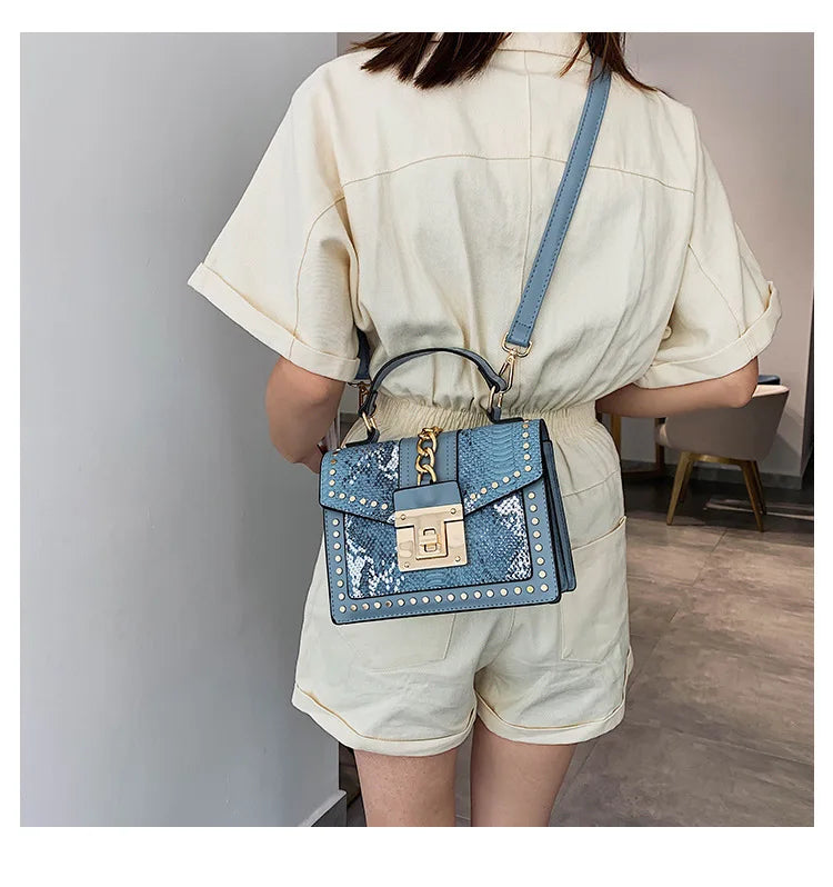 Croc PU Leather Envelope Crossbody | Soulmate Streetwear – same ANTHEM.