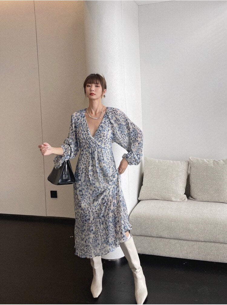 Boho Floral Midi Dress with Lantern Sleeves – Soulmate Streetwear | same ANTHEM. Femme