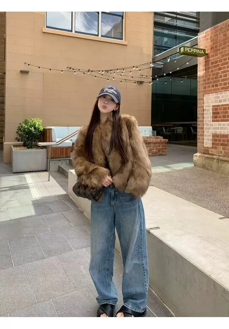 American-style Cropped Eco-friendly Faux Fur Top