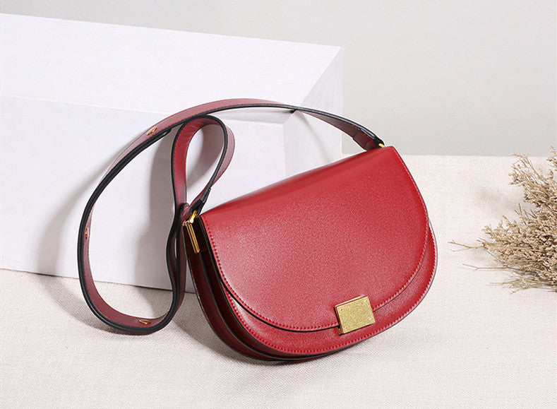 Chic Ladies Saddle Bag | Timeless French Connection | same ANTHEM