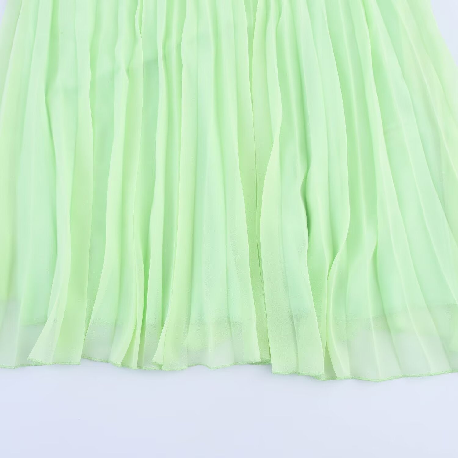 Chiffon Pleated Mid Length Skirt – dreamy soulmate streetwear | same ANTHEM.