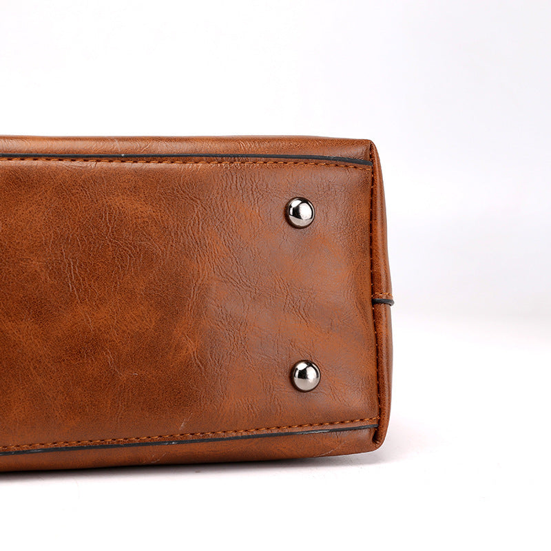 Classy Shoulder Bag – Classic Chic | same ANTHEM