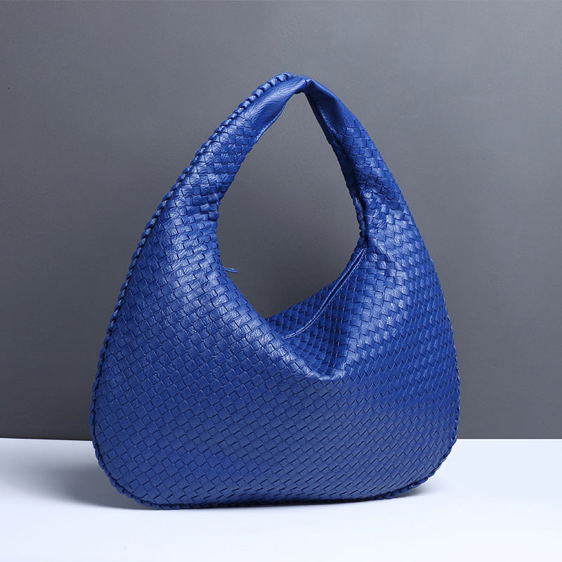 Crescent Shaped Shoulder Bag – Soulmate Streetwear | same ANTHEM