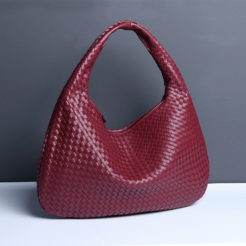 Crescent Shaped Shoulder Bag – Soulmate Streetwear | same ANTHEM - 626 # Wine Red
