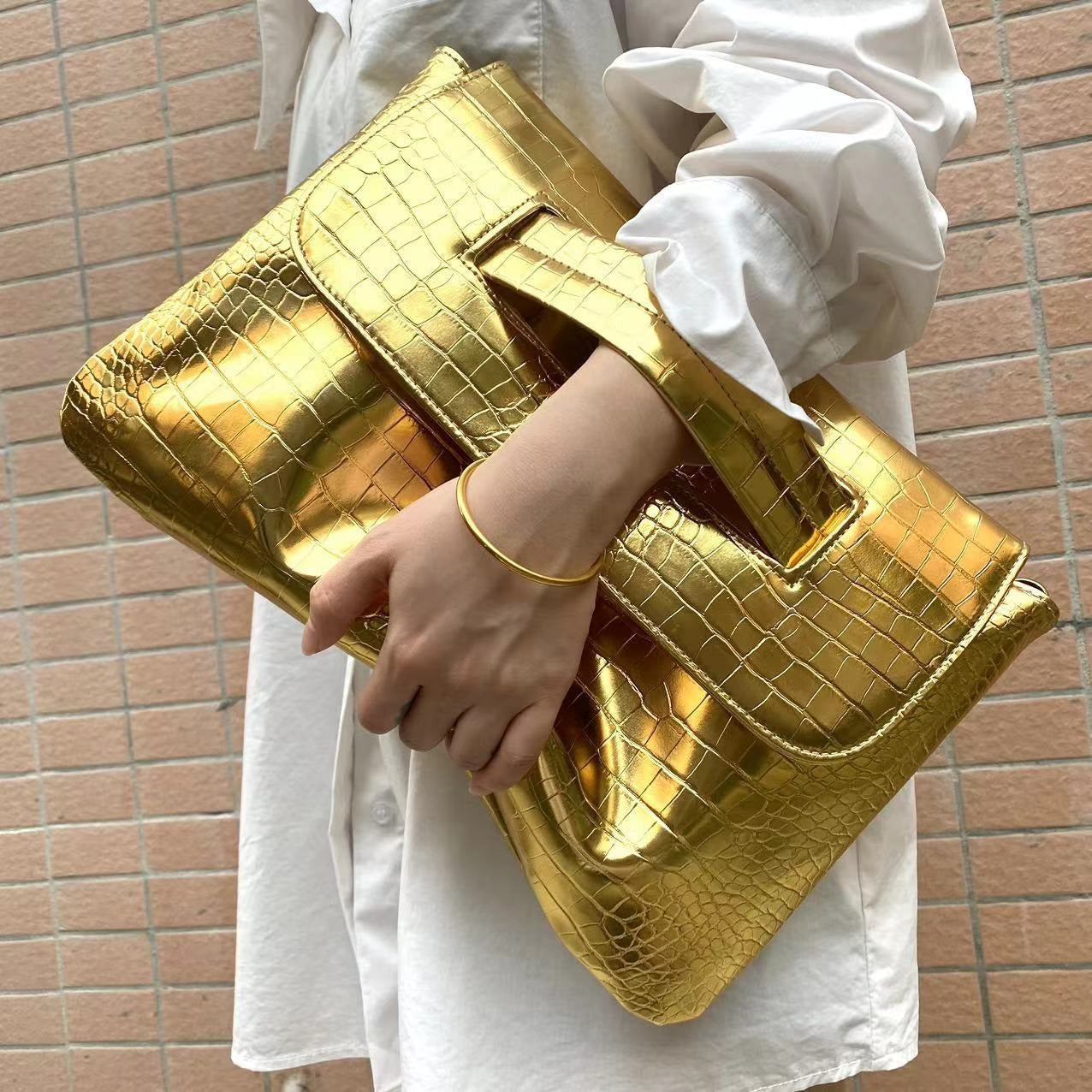 Crocodile Pattern Document Bag | same ANTHEM. - golden / 37-25-2cm