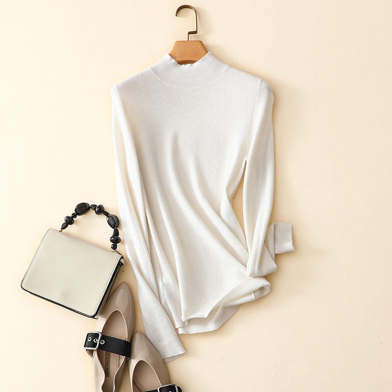 Women’s classic half high collar commuting fit