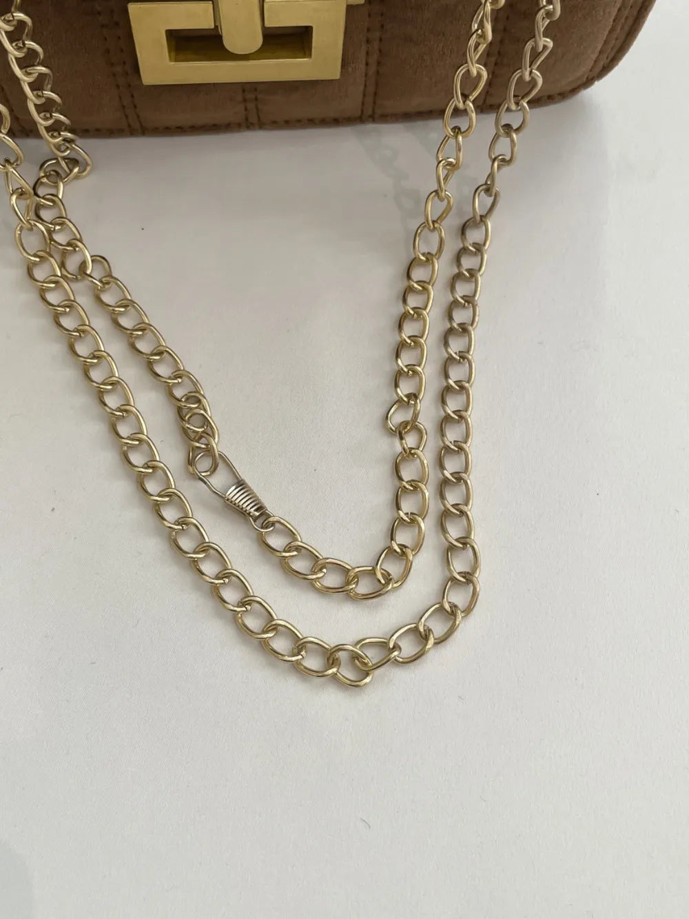 Golden Chain Bag – Night-Out Chic | same ANTHEM