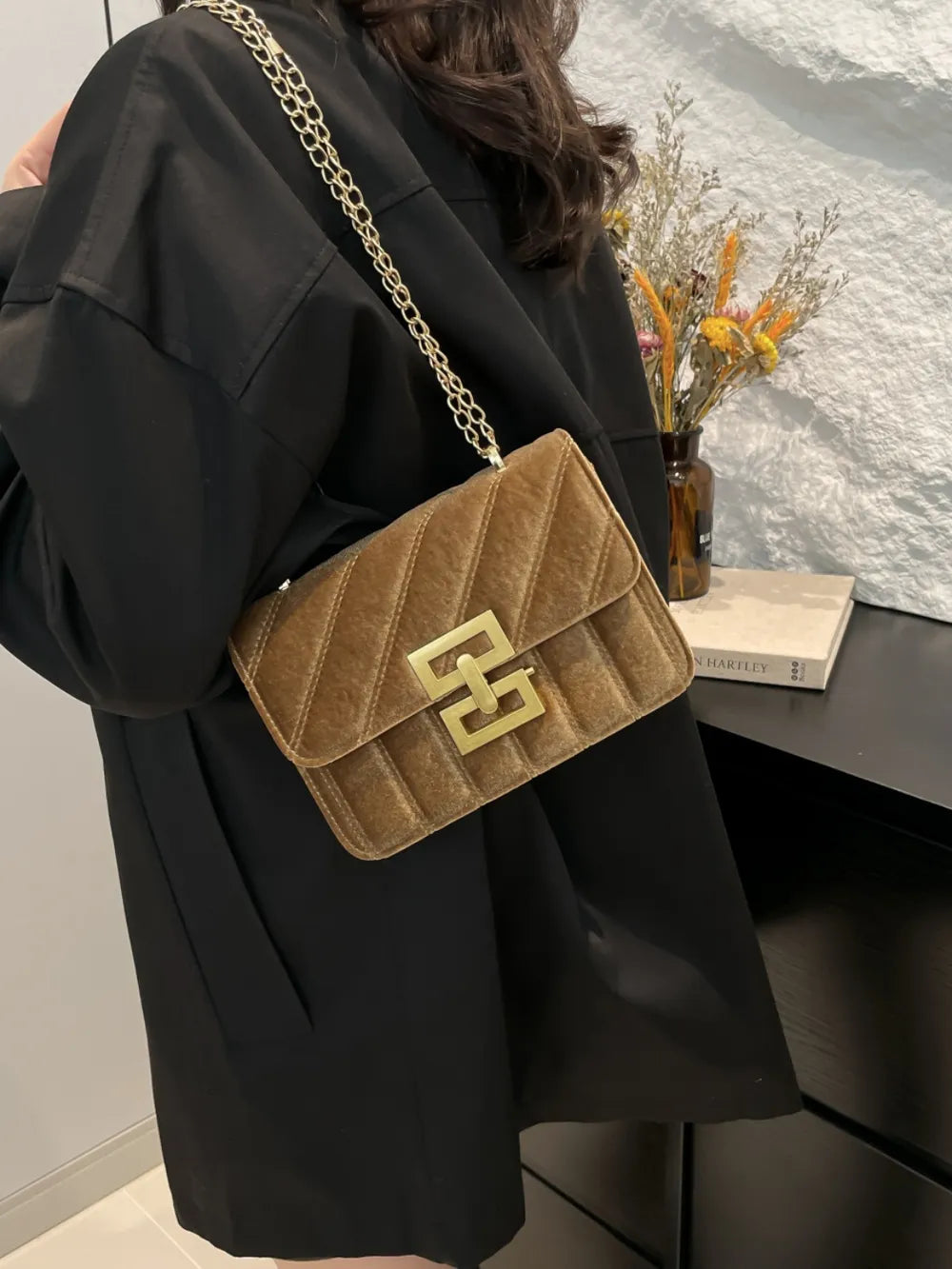 Golden Chain Bag – Night-Out Chic | same ANTHEM - Khaki / One Size