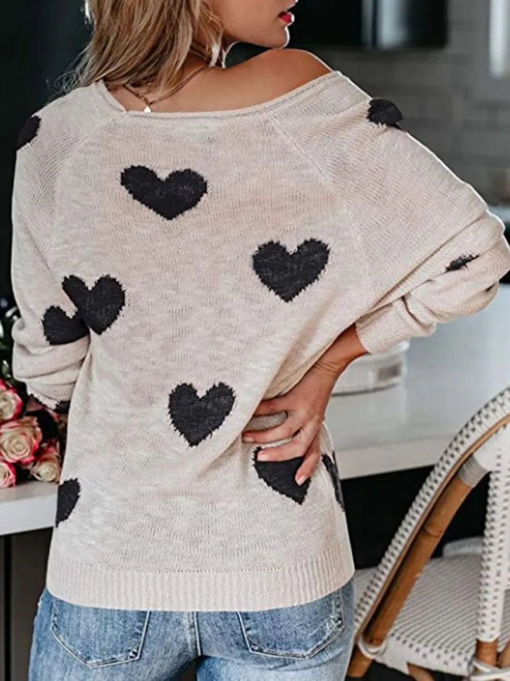 Heart Scoop Neck Sweater – Cute Chic & Dreamy Streetwear | same ANTHEM - White / M