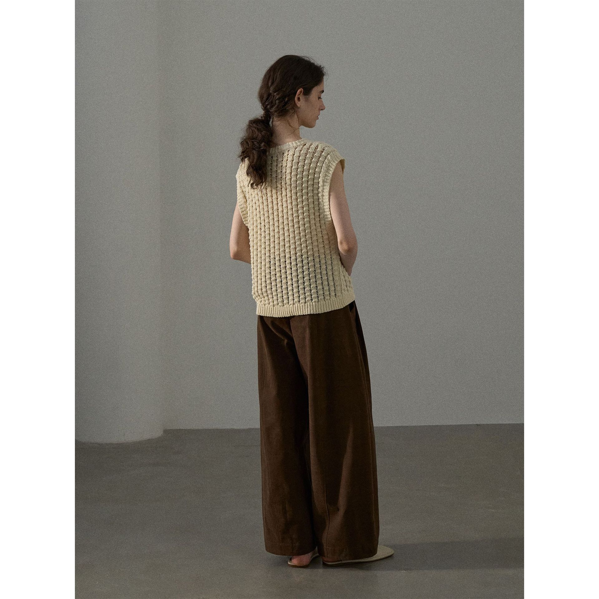 Knitted V-Neck Vest | same ANTHEM. - Bag
