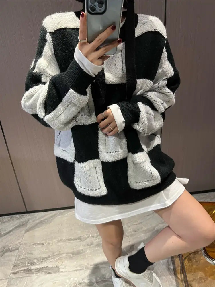Lazy Knit Soulmate Sweater – same ANTHEM. - Black white / one size