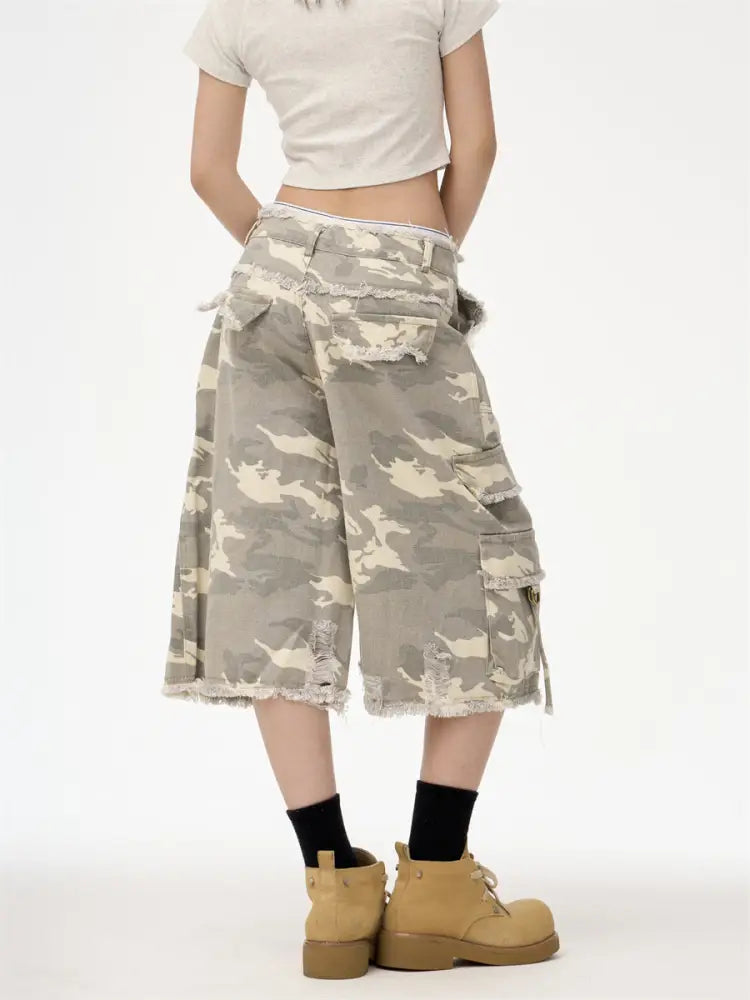 Leopard Camouflage Cropped Denim Pants | same ANTHEM - Pants