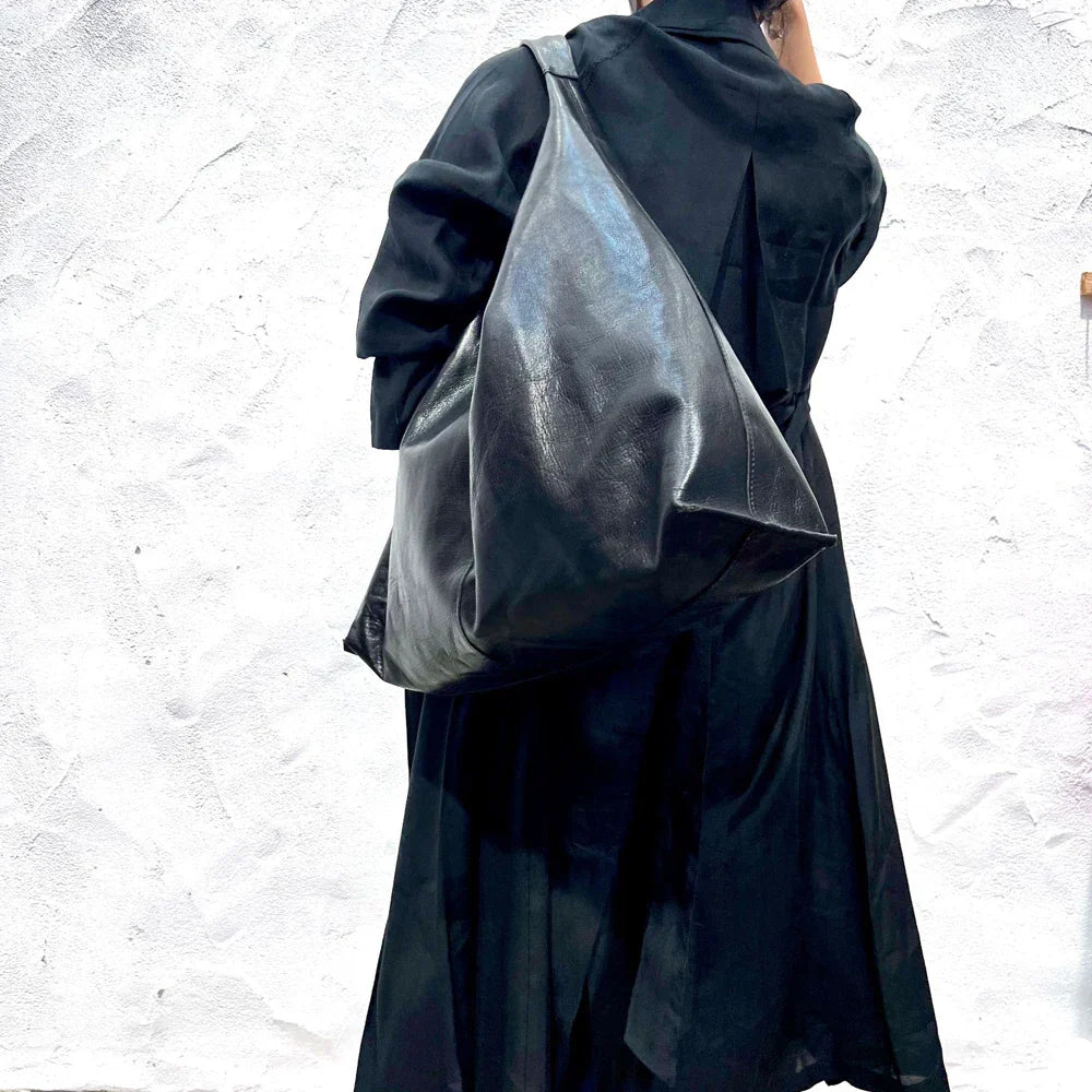 Oversize Leather Shoulder Tote – Vintage Soulmate Bag | same ANTHEM - black / Large(Max Length>50cm)
