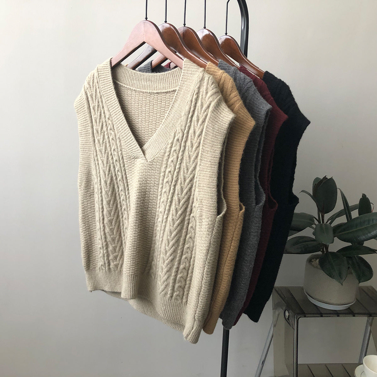 Retro V-Neck Twist Vest – Chic French Waistcoat for Soulmates | same ANTHEM