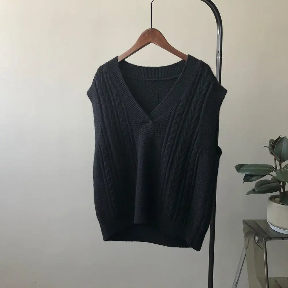 Retro V-Neck Twist Vest – Chic French Waistcoat for Soulmates | same ANTHEM - Black / Free Size