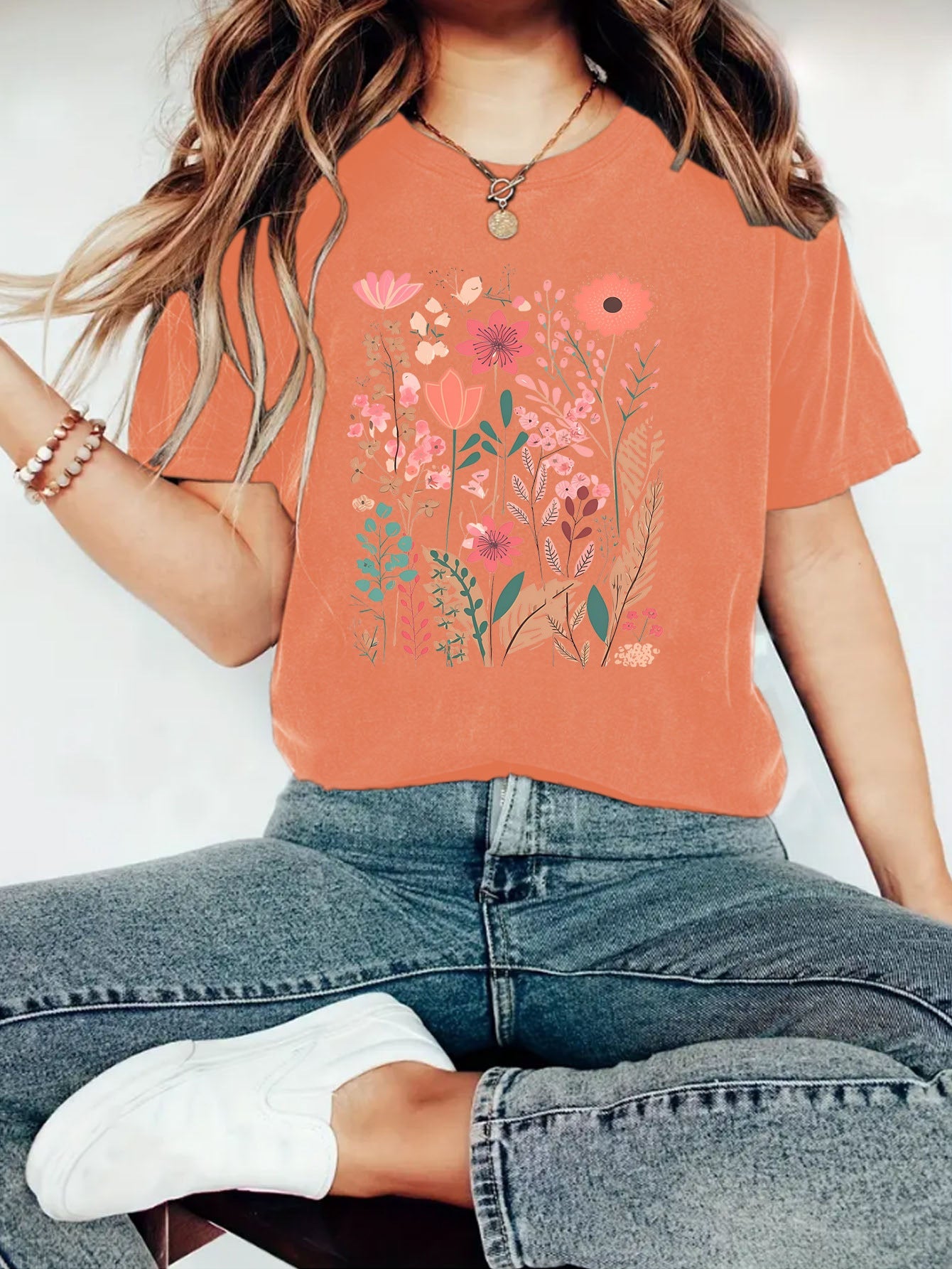Romantic Floral Graphic Tee – same ANTHEM Dreamy Fashion for Soulmates - Bright Orange / L