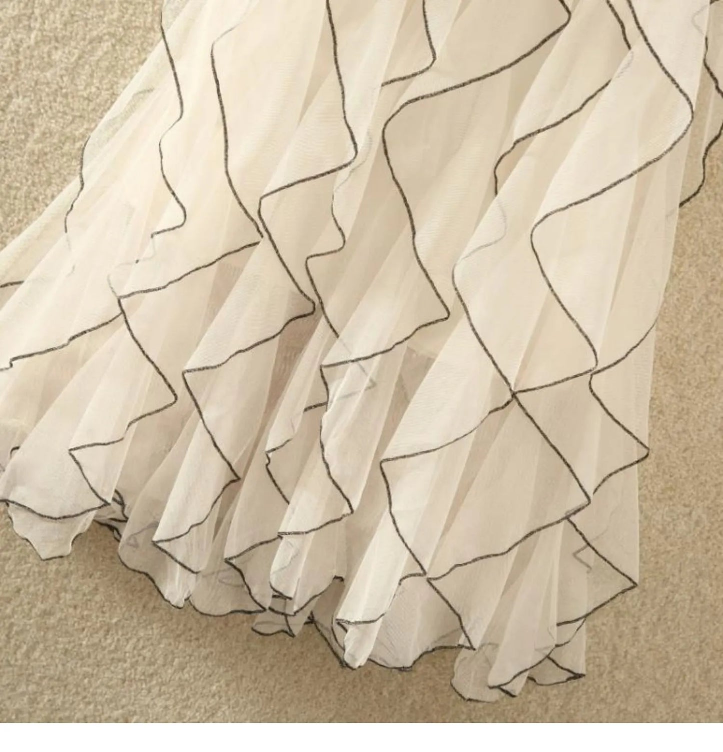 same ANTHEM. Irregular Tulle Midi Skirt – Dreamy Streetwear for Soulmates