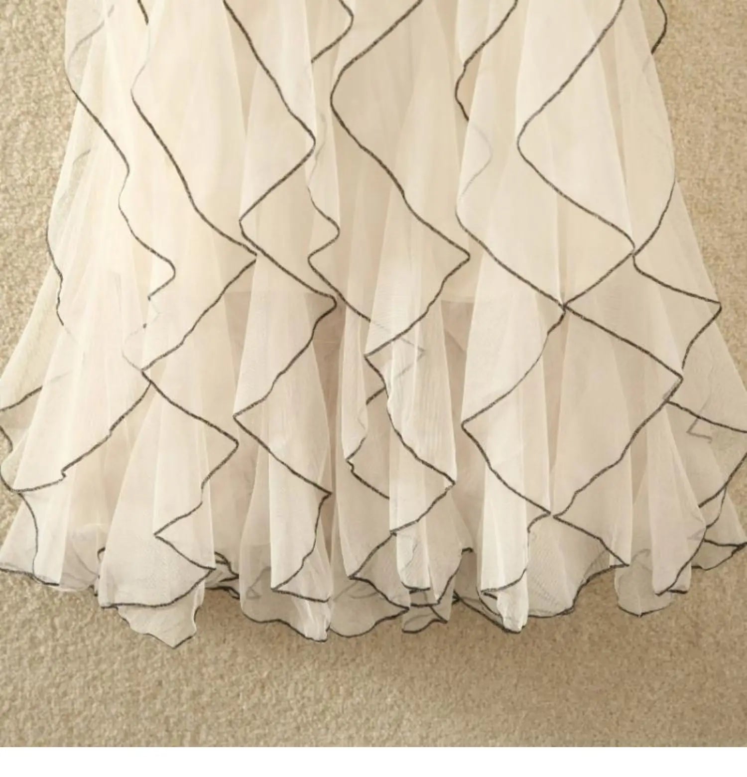same ANTHEM. Irregular Tulle Midi Skirt – Dreamy Streetwear for Soulmates